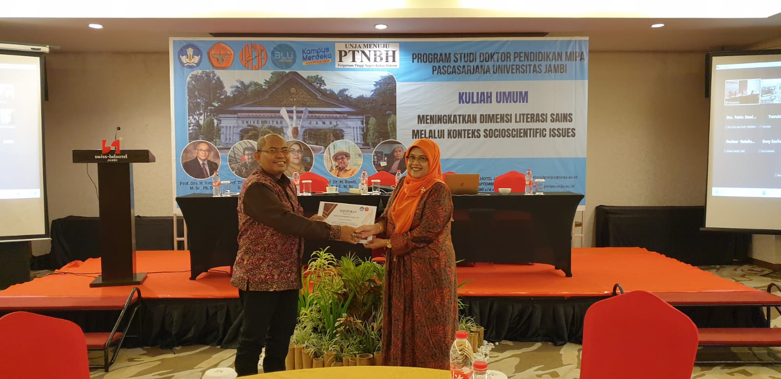 Kuliah Umum di UNJA oleh Prof. Sri Rahayu Ph.D