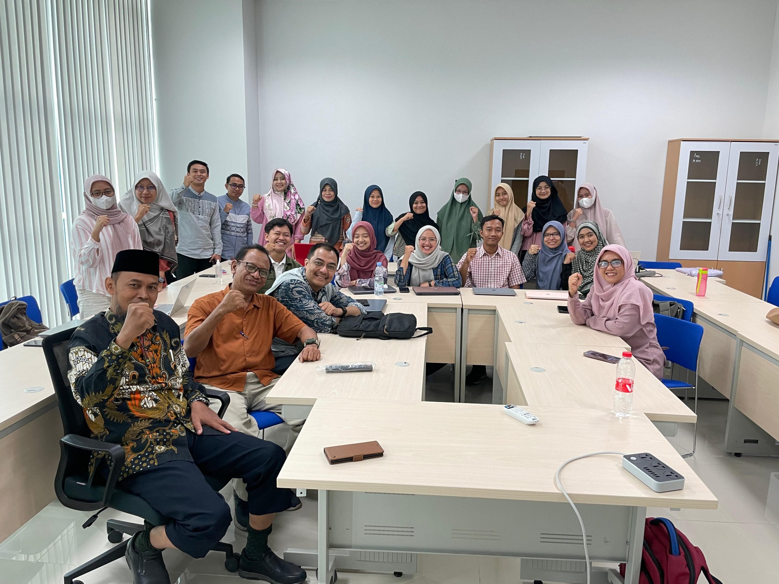 Dosen Kimia UM Berkolaborasi Dengan Universiti Teknologi MARA Gelar Workshop Hands on Fuzzy Logic