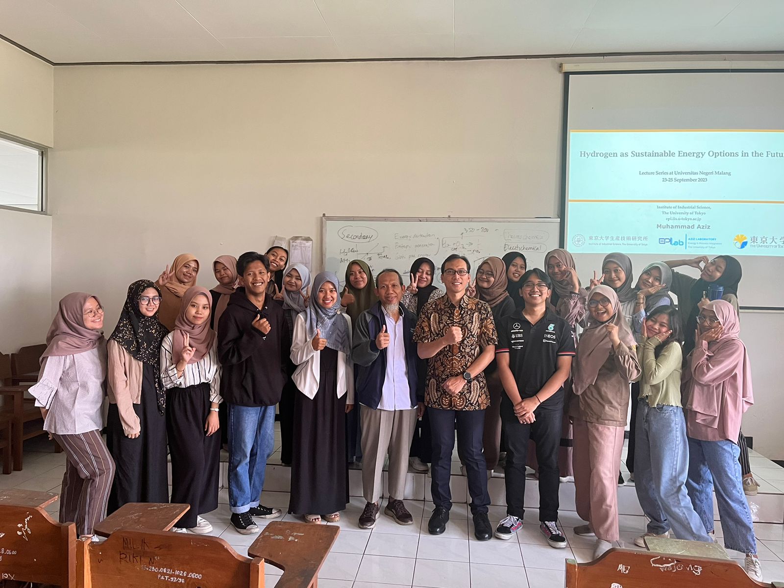 Departemen Kimia UM Berkolaborasi dengan The University of Tokyo: Co-teaching Assoc. Prof. Muhammad Aziz