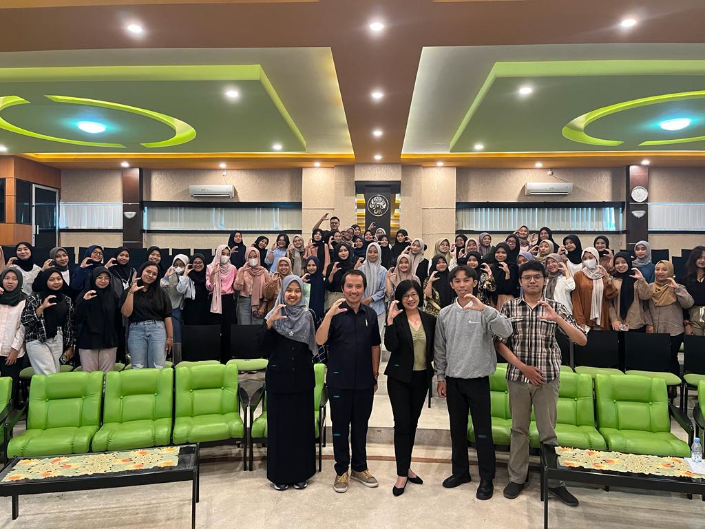 Guest Lecture Oleochemistry: Assoc. Prof. Cheng Sit Foon dari Universiti Malaya, Malaysia