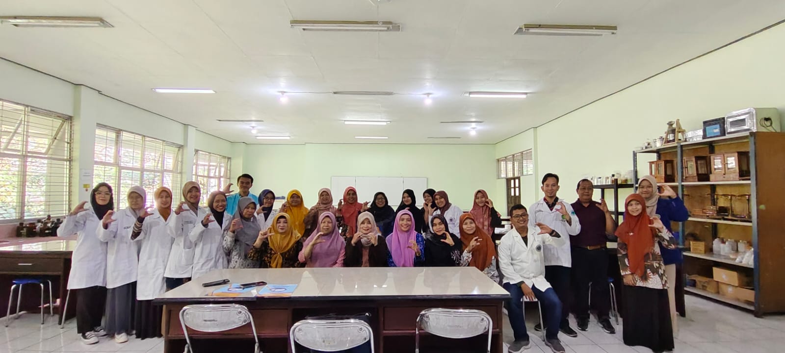 Departemen Kimia UM Gelar Pelatihan Berbasis Inkuiri untuk Guru Kimia